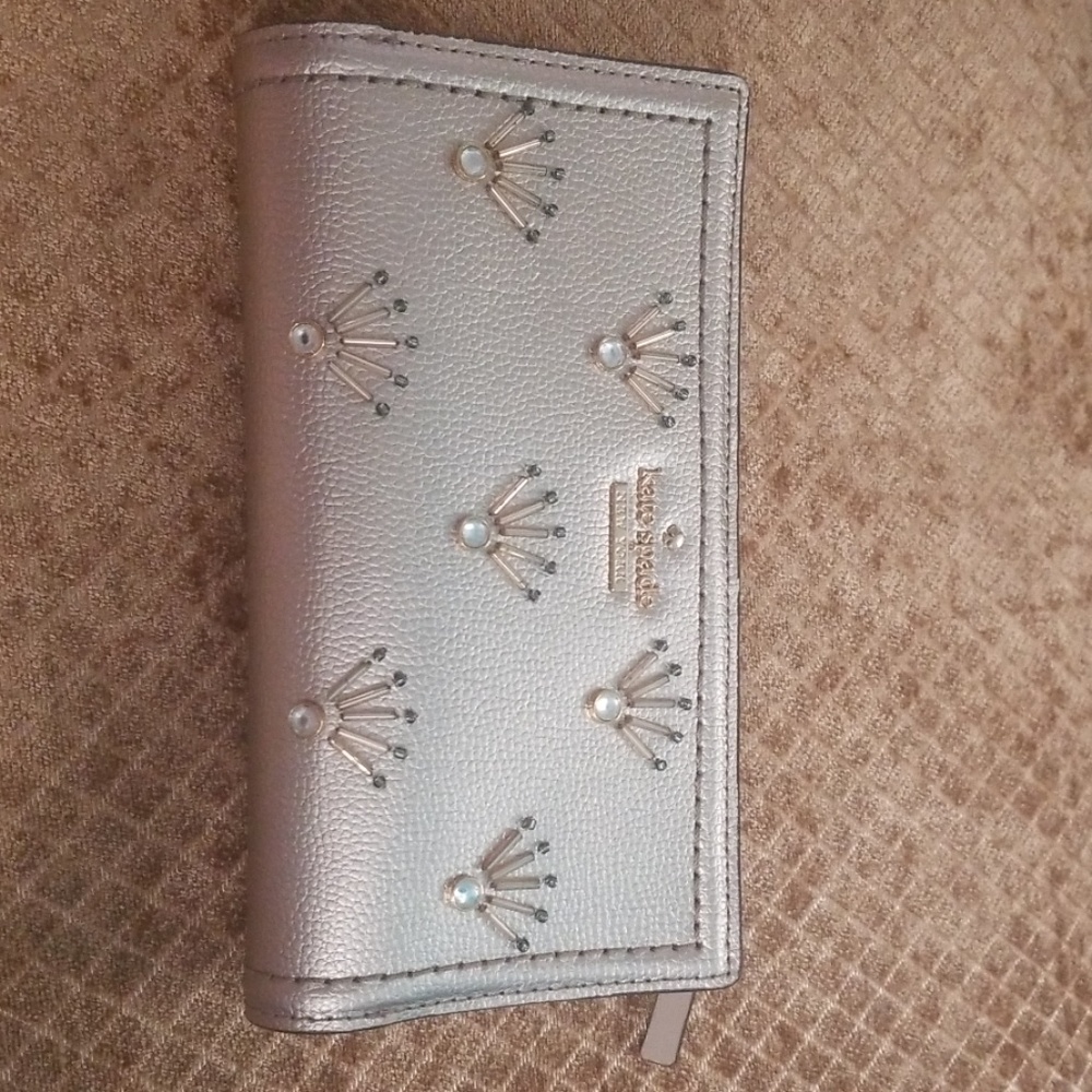Kate Spade New York Bilfold wallet Maise design